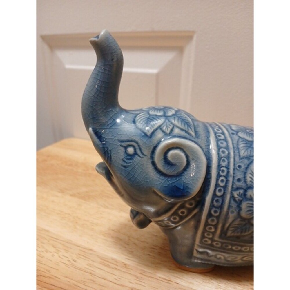 Baan Celadon Blue Elephant Crackle‎ Glaze 6" x 5" Ornate Ceramic Thailand - Picture 2 of 16
